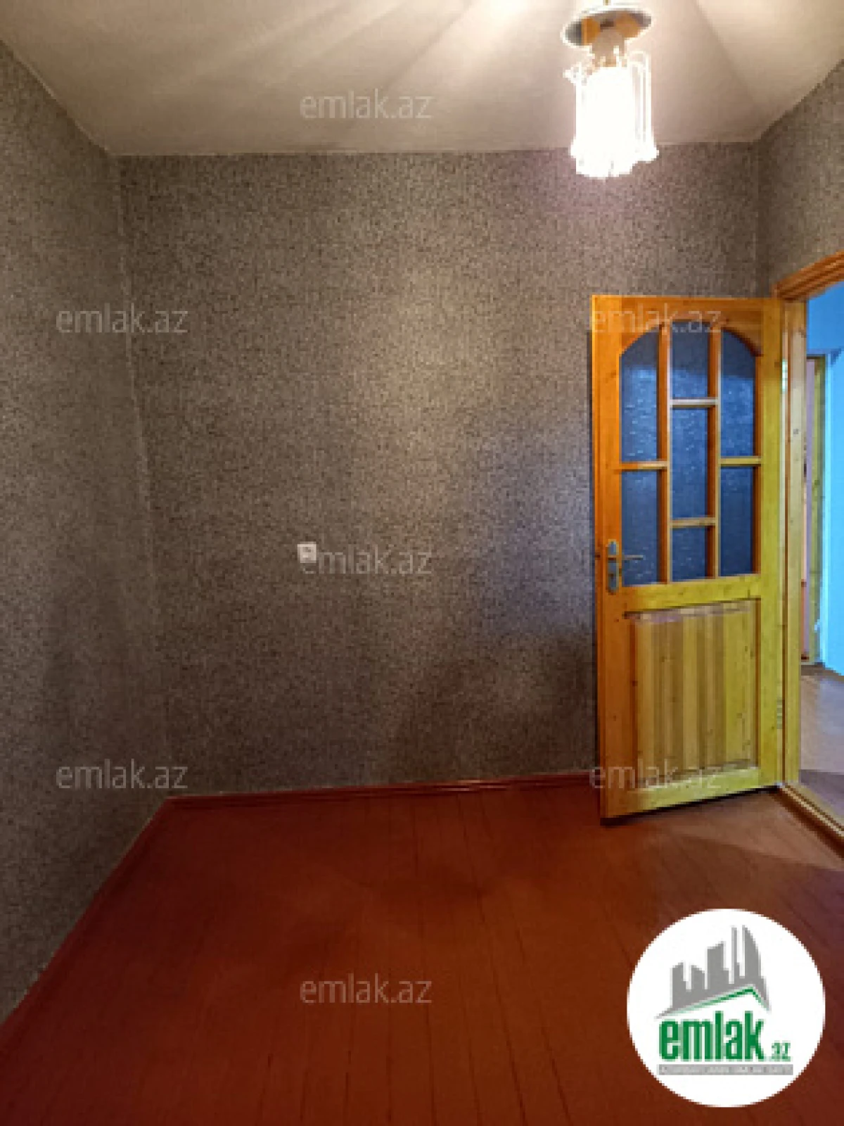 Satılır 4 otaqlı köhnə tikili 78 m²