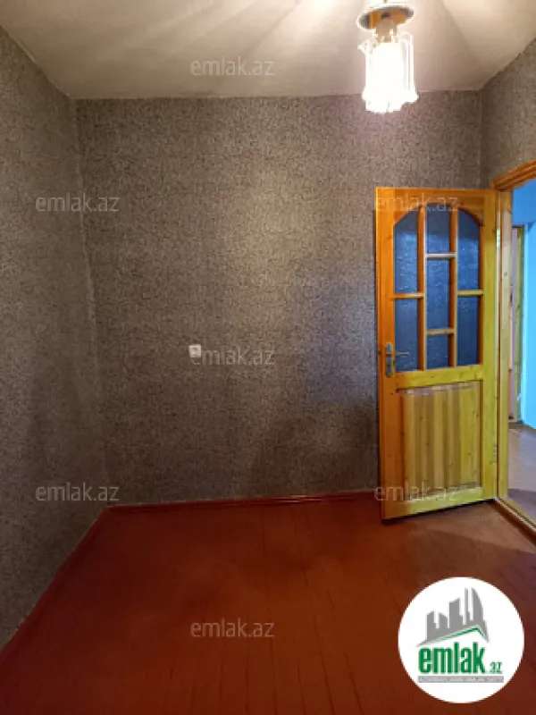 Satılır 4 otaqlı köhnə tikili 78 m²