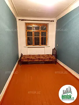 Satılır 4 otaqlı köhnə tikili 78 m²