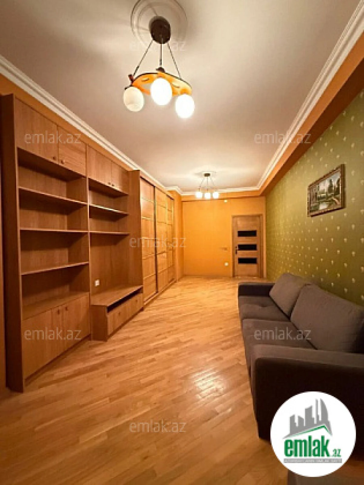 Satılır 3 otaqlı yeni tikili 115 m²