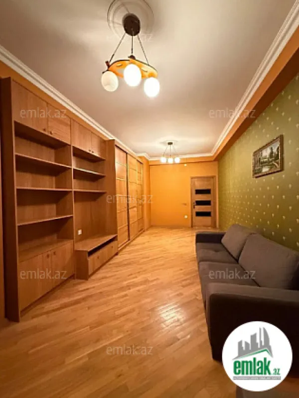 Satılır 3 otaqlı yeni tikili 115 m²