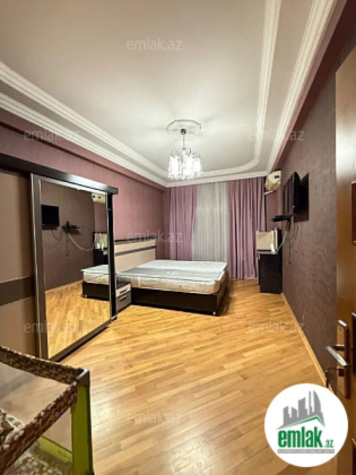 Satılır 3 otaqlı yeni tikili 115 m²