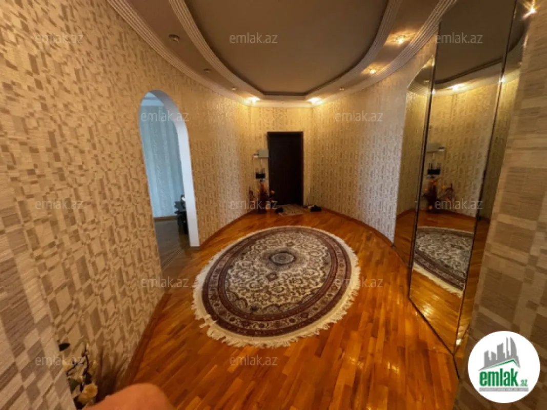 Satılır 3 otaqlı yeni tikili 137 m²