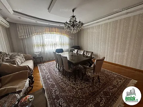 Satılır 3 otaqlı yeni tikili 137 m²