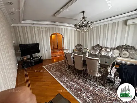 Satılır 3 otaqlı yeni tikili 137 m²