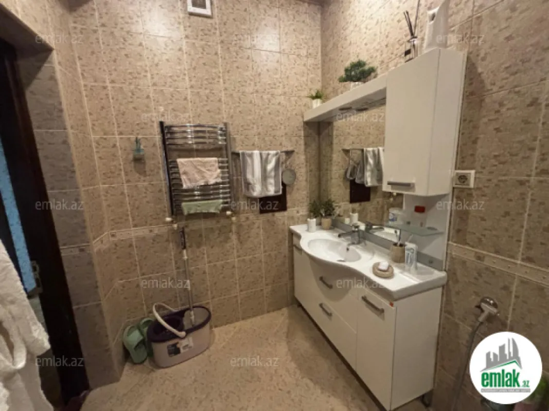 Satılır 3 otaqlı yeni tikili 137 m²