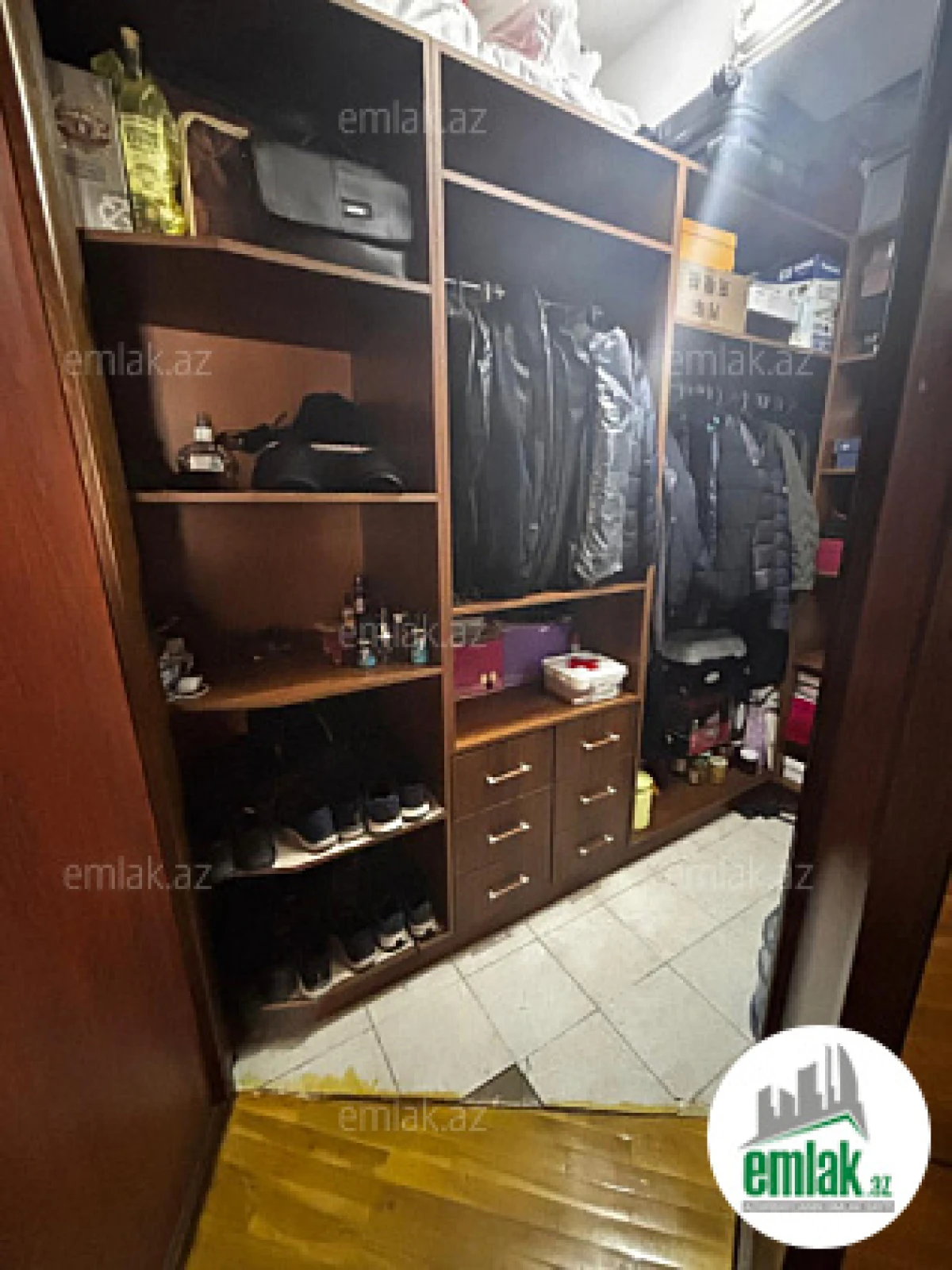 Satılır 3 otaqlı yeni tikili 137 m²