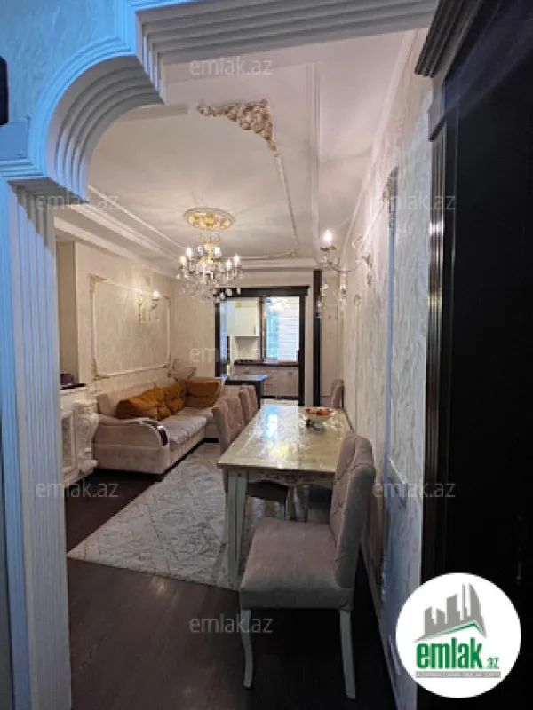 Satılır 3 otaqlı köhnə tikili 45 m²