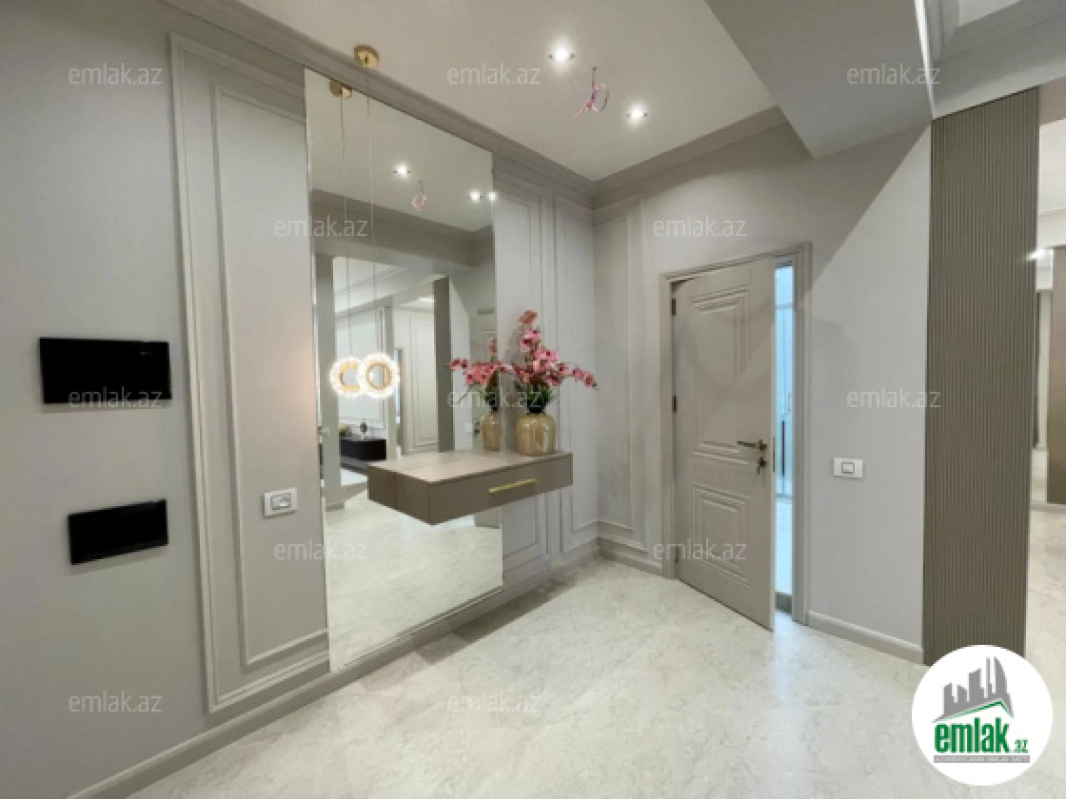 Satılır 2 otaqlı yeni tikili 65 m²