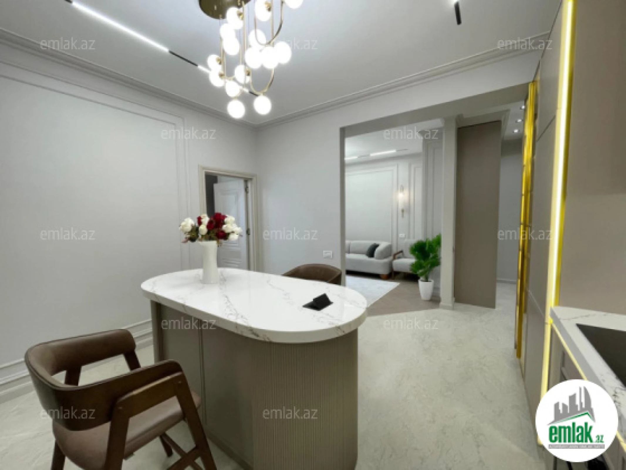 Satılır 2 otaqlı yeni tikili 65 m²