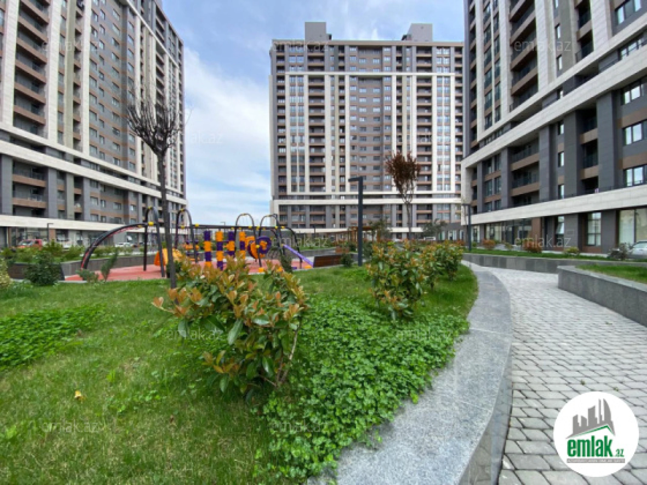 Satılır 2 otaqlı yeni tikili 65 m²
