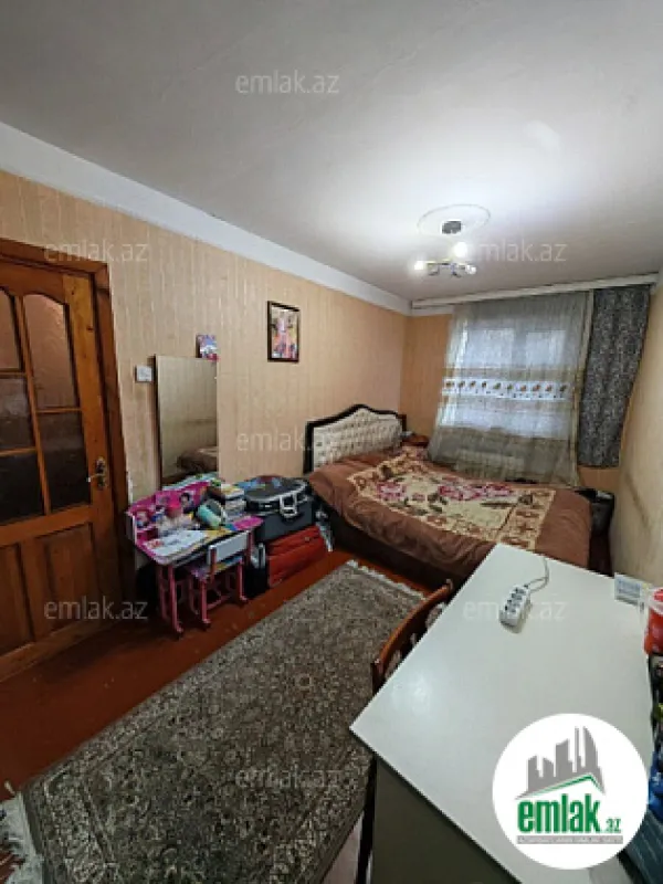 Satılır 2 otaqlı köhnə tikili 48 m²