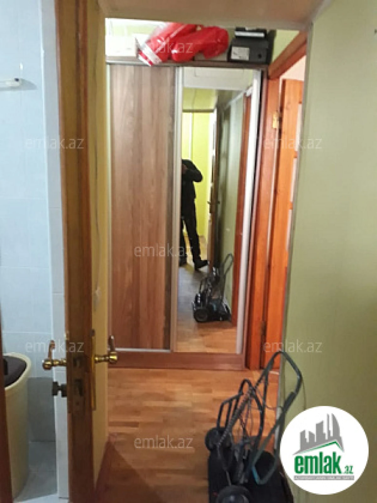 Satılır 2 otaqlı köhnə tikili 40 m²