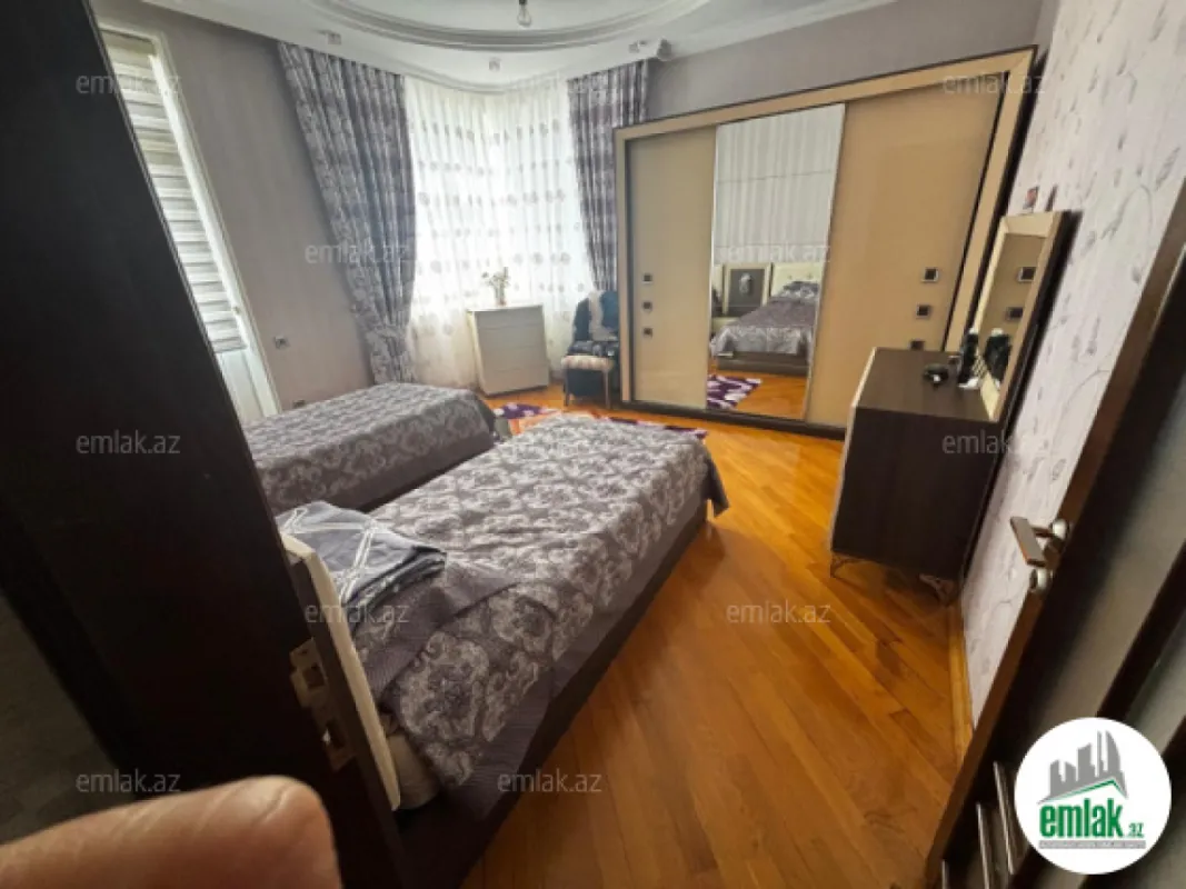 Satılır 3 otaqlı yeni tikili 140 m²