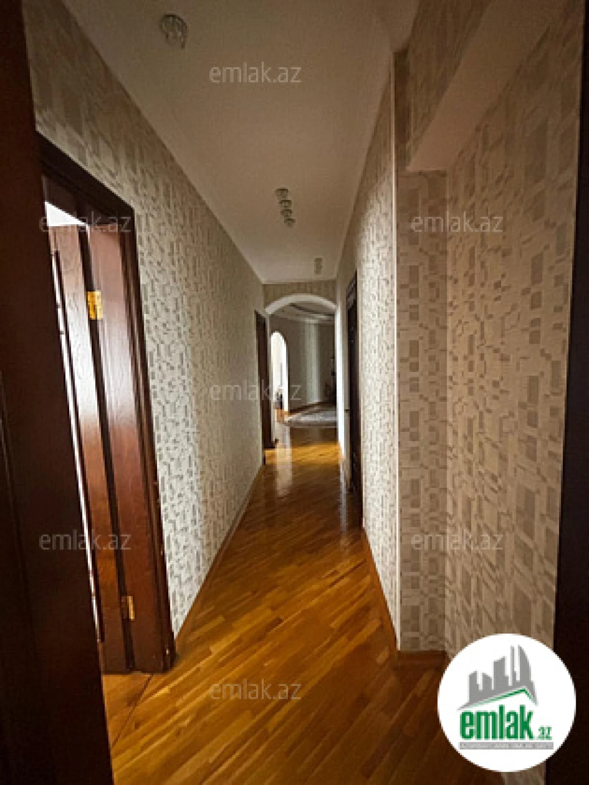 Satılır 3 otaqlı yeni tikili 140 m²