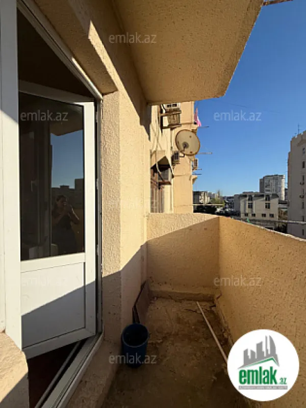 Satılır 3 otaqlı köhnə tikili 136 m²