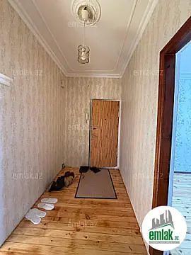 Satılır 3 otaqlı köhnə tikili 136 m²