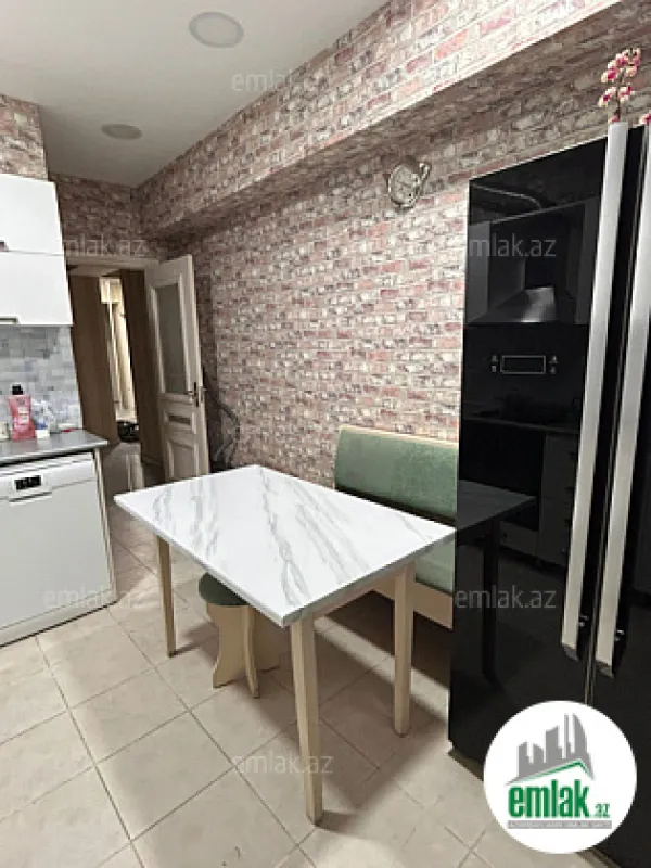 Satılır 3 otaqlı yeni tikili 110 m²