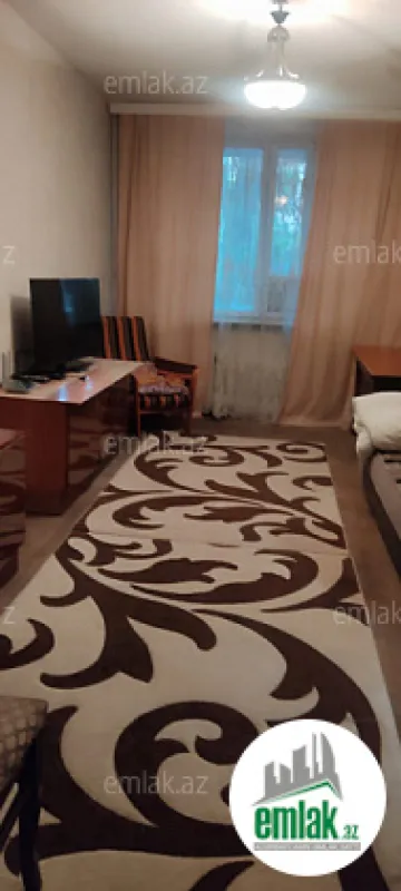 Satılır 3 otaqlı köhnə tikili 80 m²