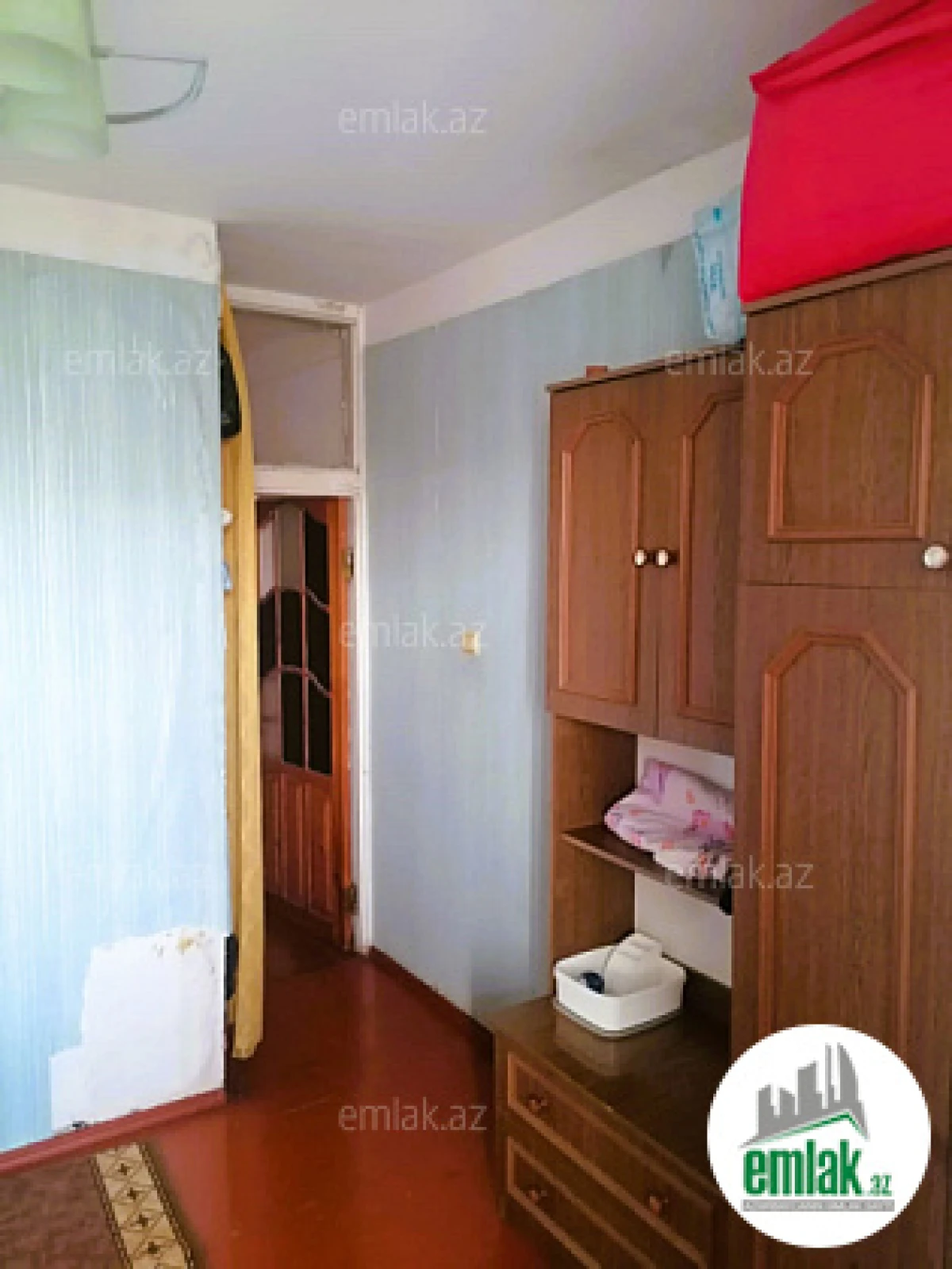 Satılır 3 otaqlı köhnə tikili 75 m²