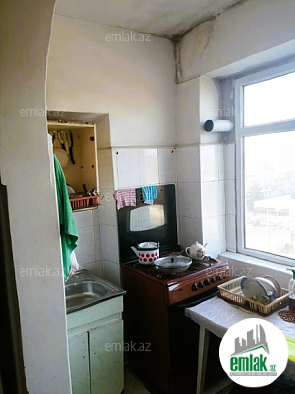 Satılır 3 otaqlı köhnə tikili 75 m²