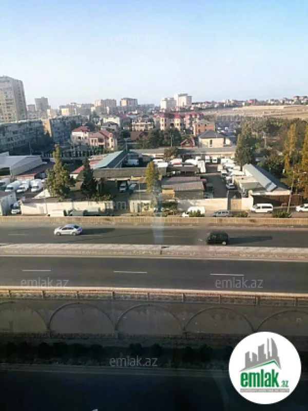 Satılır 3 otaqlı köhnə tikili 75 m²