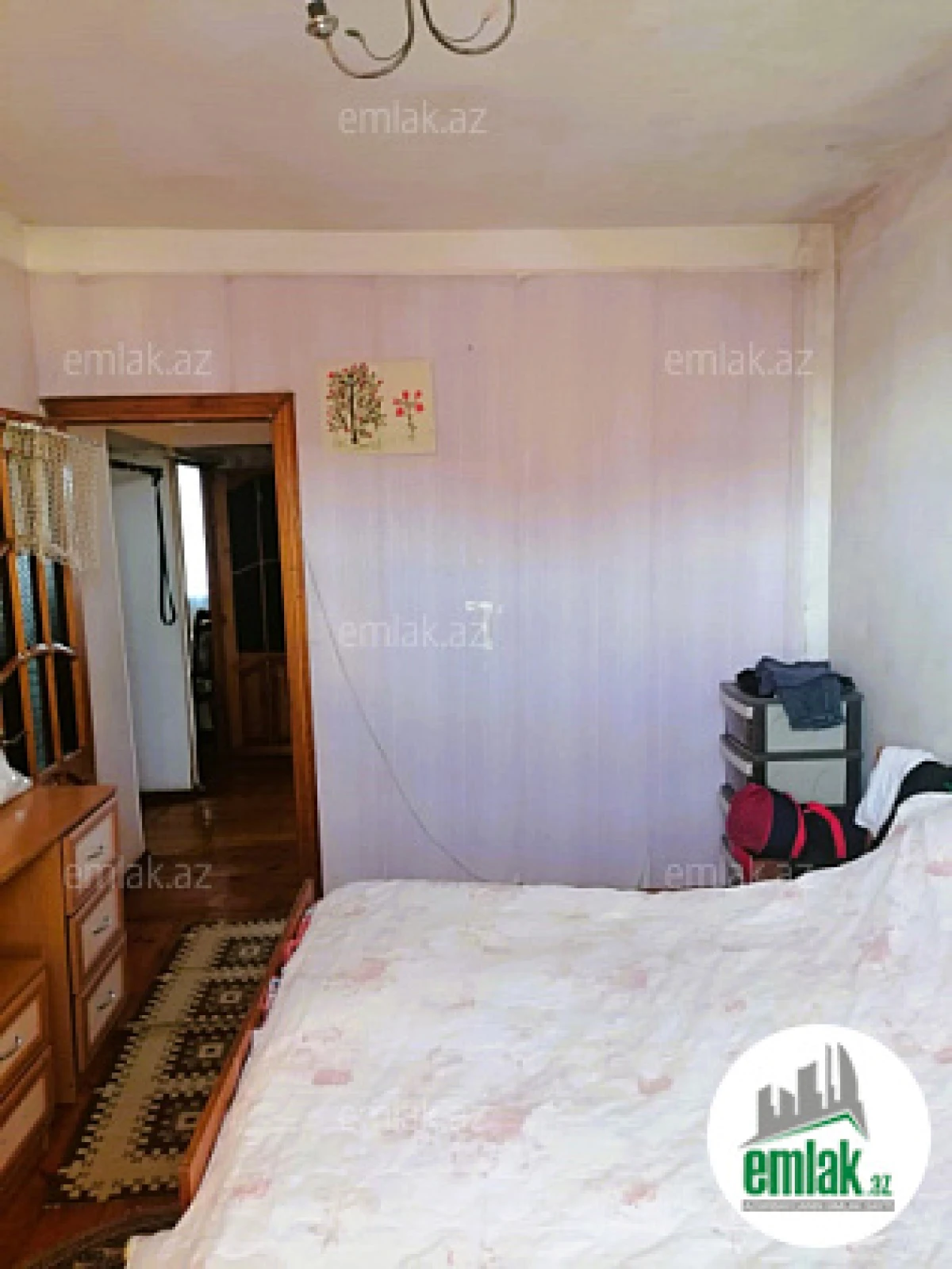 Satılır 3 otaqlı köhnə tikili 75 m²