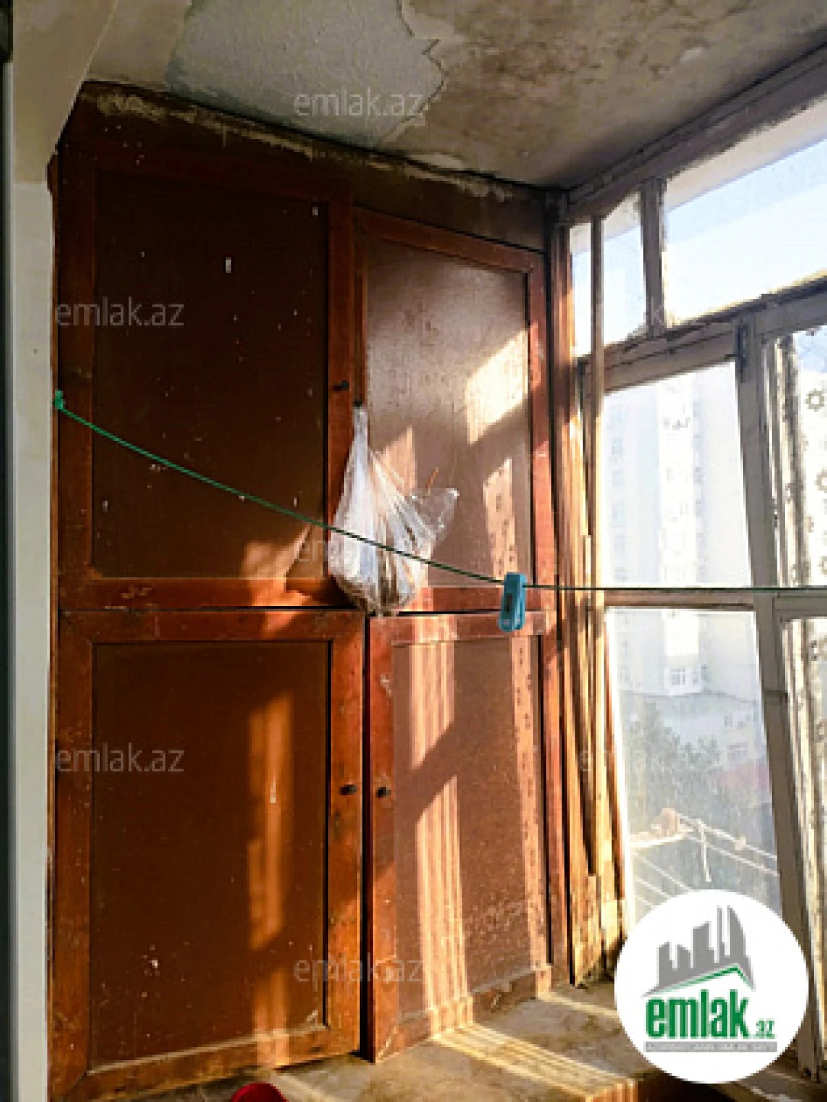 Satılır 3 otaqlı köhnə tikili 75 m²