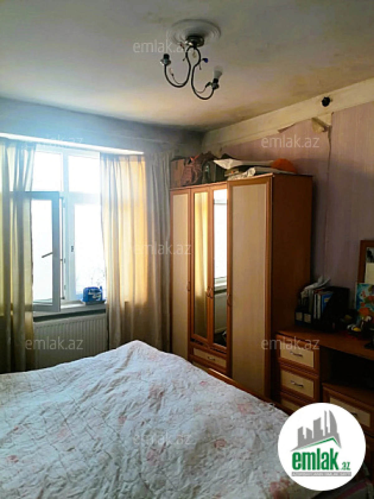 Satılır 3 otaqlı köhnə tikili 75 m²