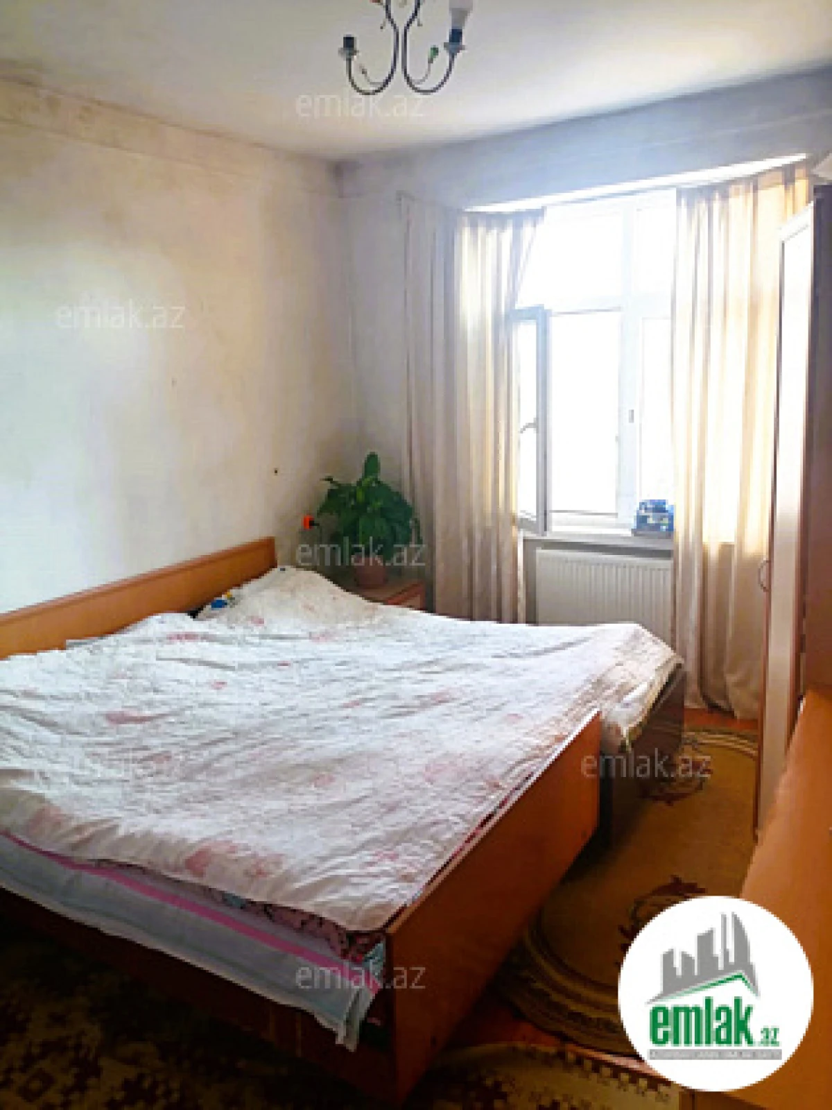 Satılır 3 otaqlı köhnə tikili 75 m²