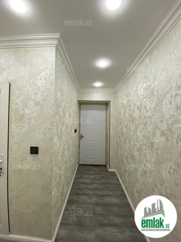 Satılır 2 otaqlı köhnə tikili 45 m²