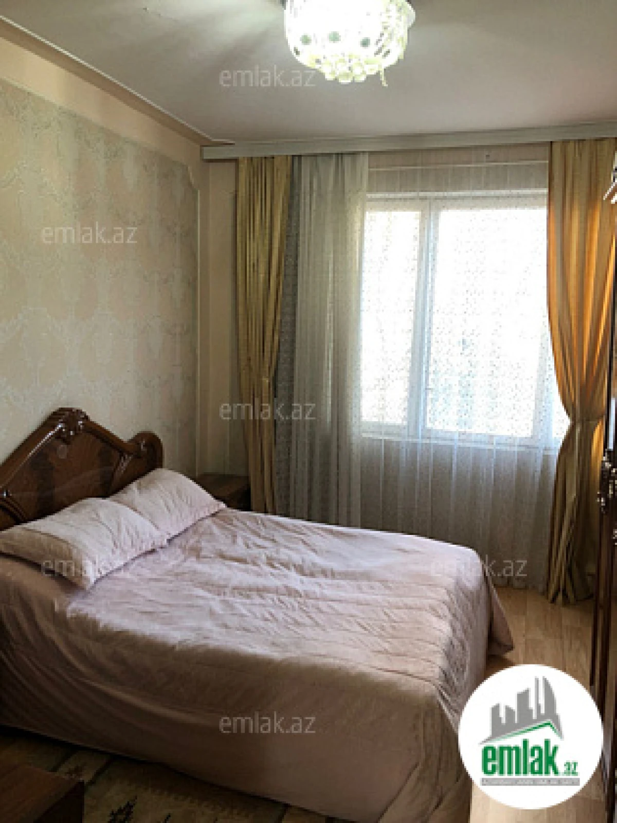 Satılır 3 otaqlı köhnə tikili 75 m²