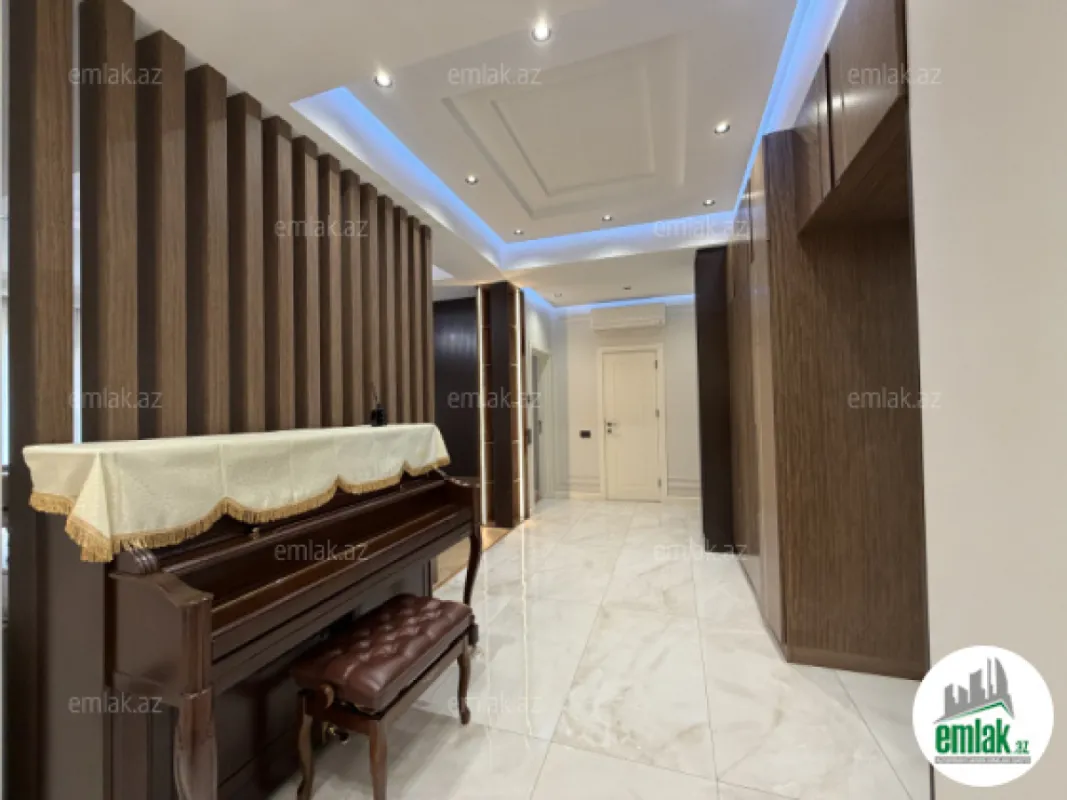 Satılır 4 otaqlı yeni tikili 141 m²