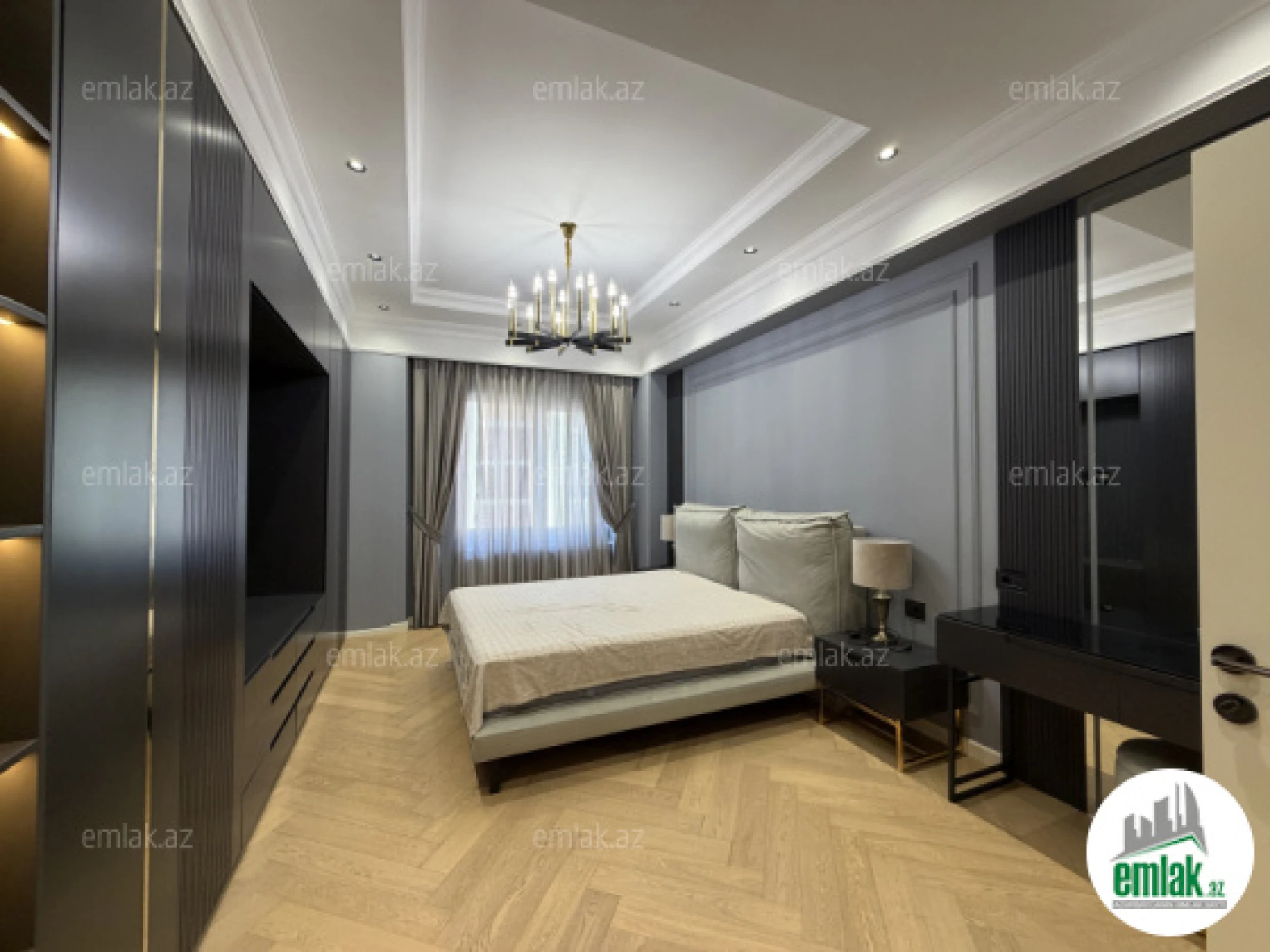 Satılır 4 otaqlı yeni tikili 141 m²