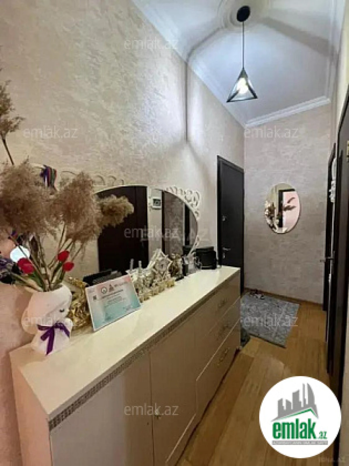 Satılır 2 otaqlı yeni tikili 65 m²