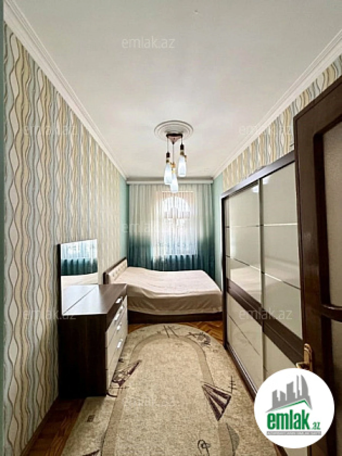 Satılır 3 otaqlı köhnə tikili 84 m²