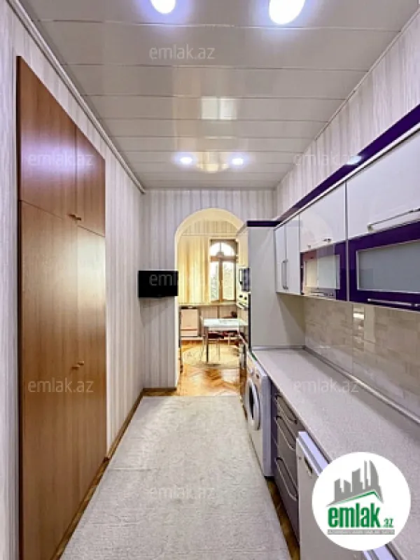 Satılır 3 otaqlı köhnə tikili 84 m²