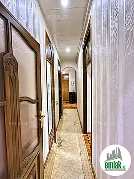 Satılır 3 otaqlı köhnə tikili 84 m²