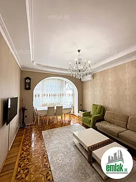 Satılır 3 otaqlı köhnə tikili 84 m²