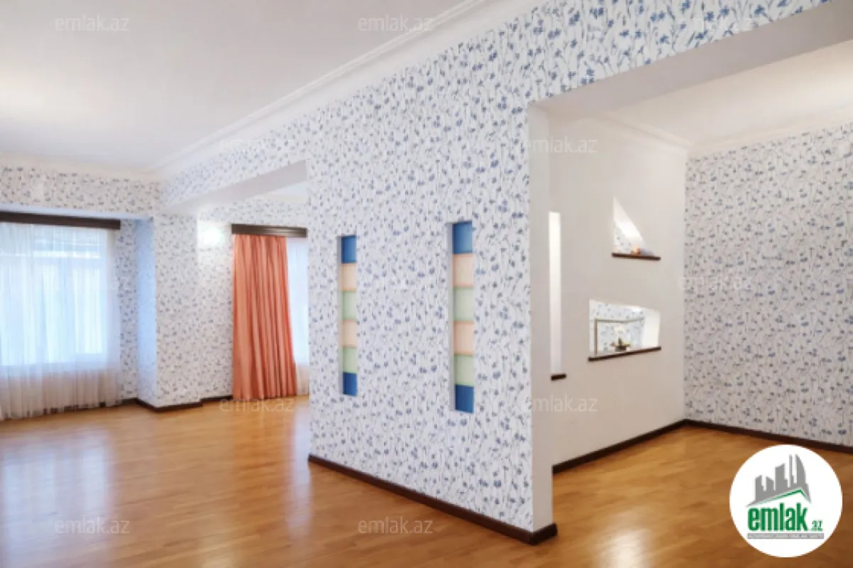 Satılır 3 otaqlı yeni tikili 160 m²