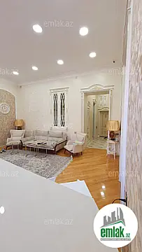 Satılır 3 otaqlı köhnə tikili 130.5 m²