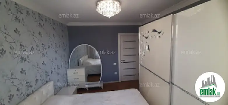 Satılır 3 otaqlı köhnə tikili 85 m²
