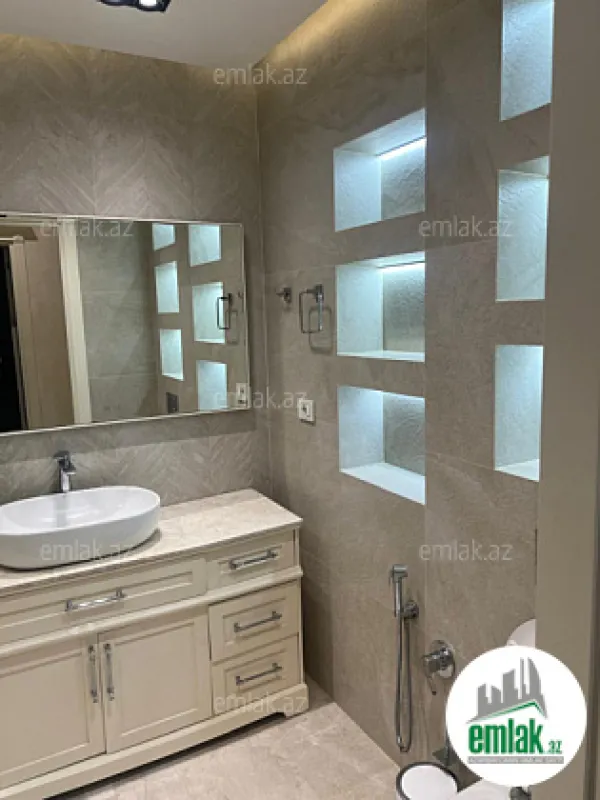 Satılır 3 otaqlı yeni tikili 107 m²