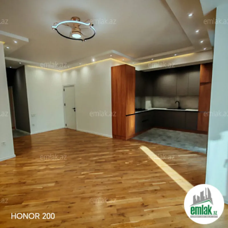 Satılır 3 otaqlı yeni tikili 110 m²