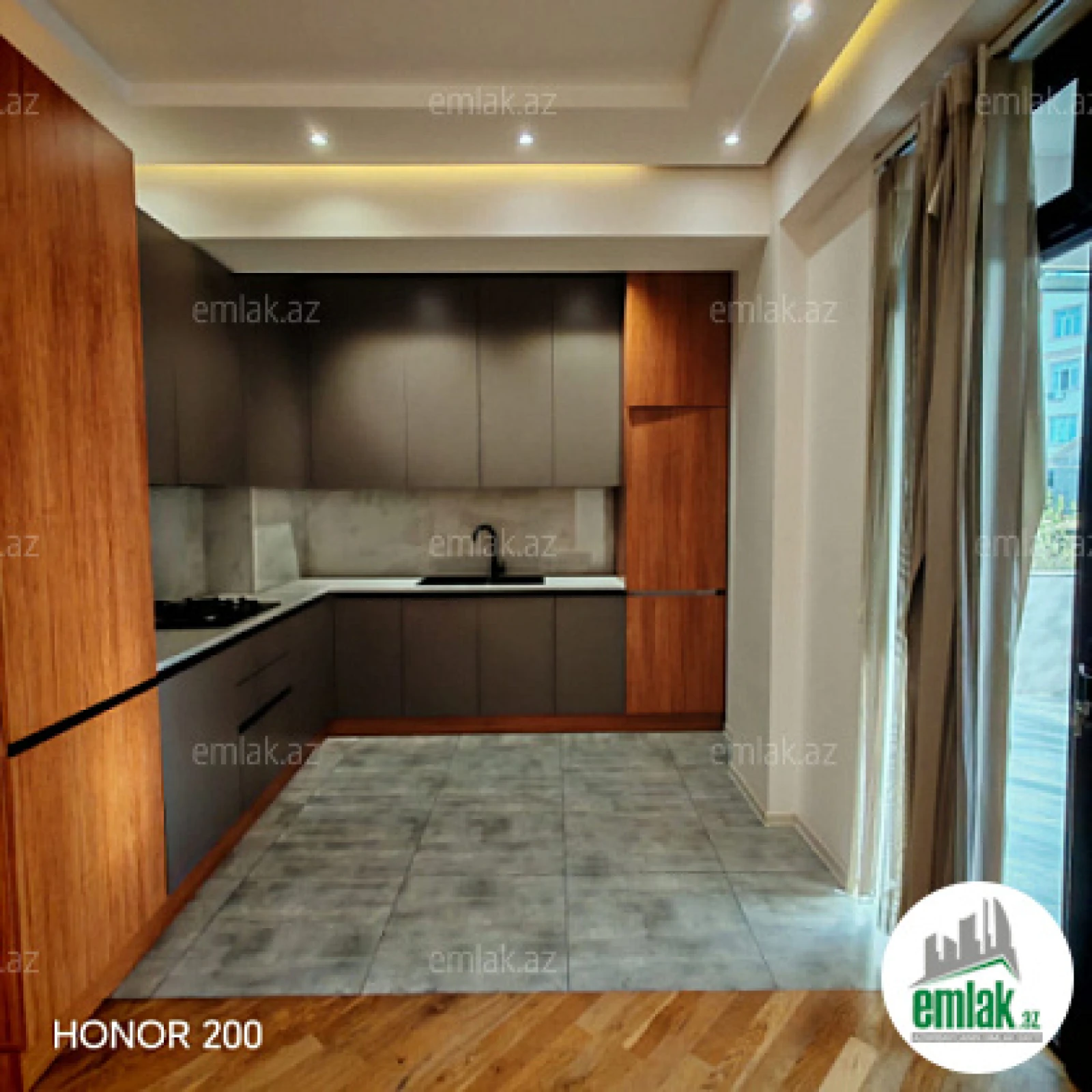 Satılır 3 otaqlı yeni tikili 110 m²