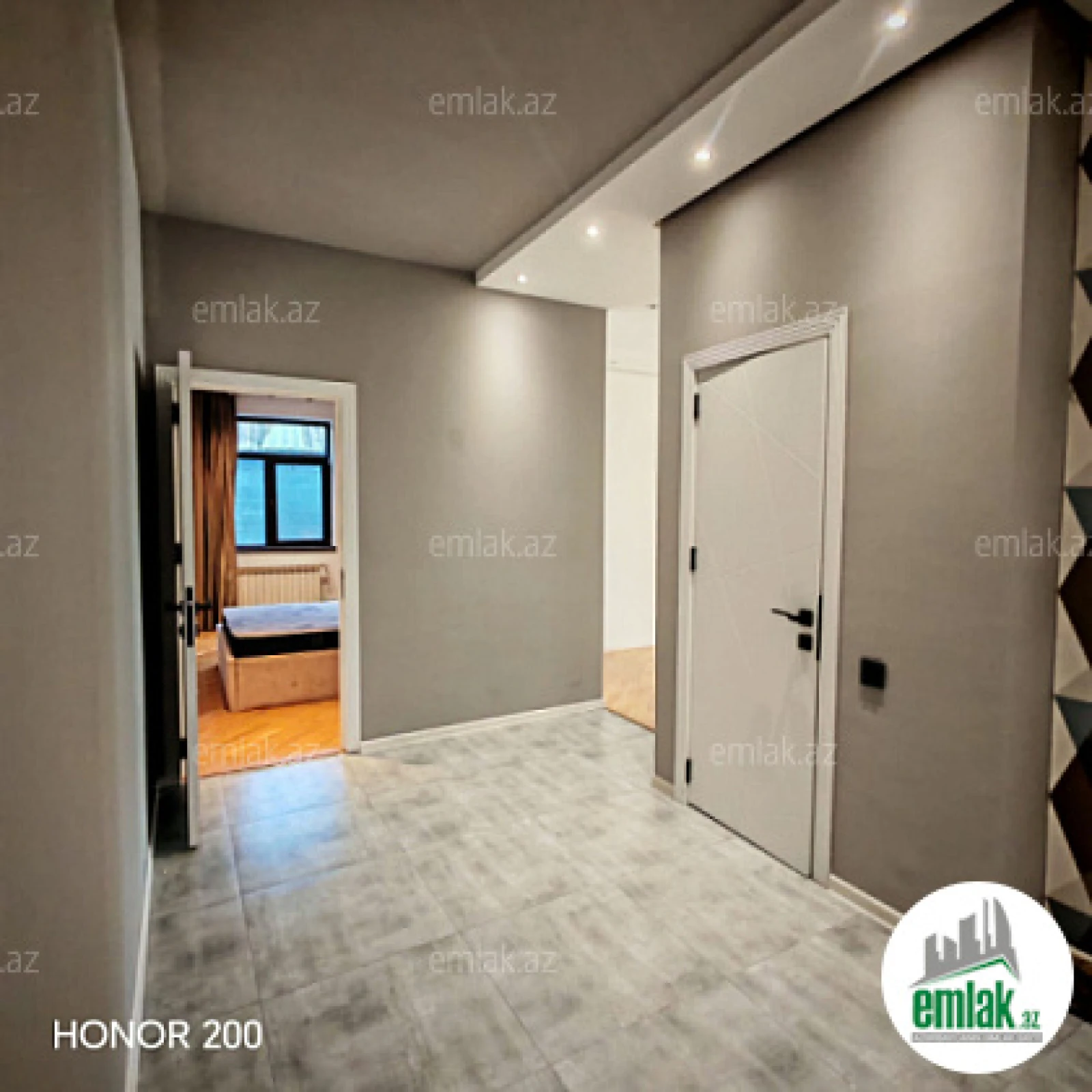 Satılır 3 otaqlı yeni tikili 110 m²