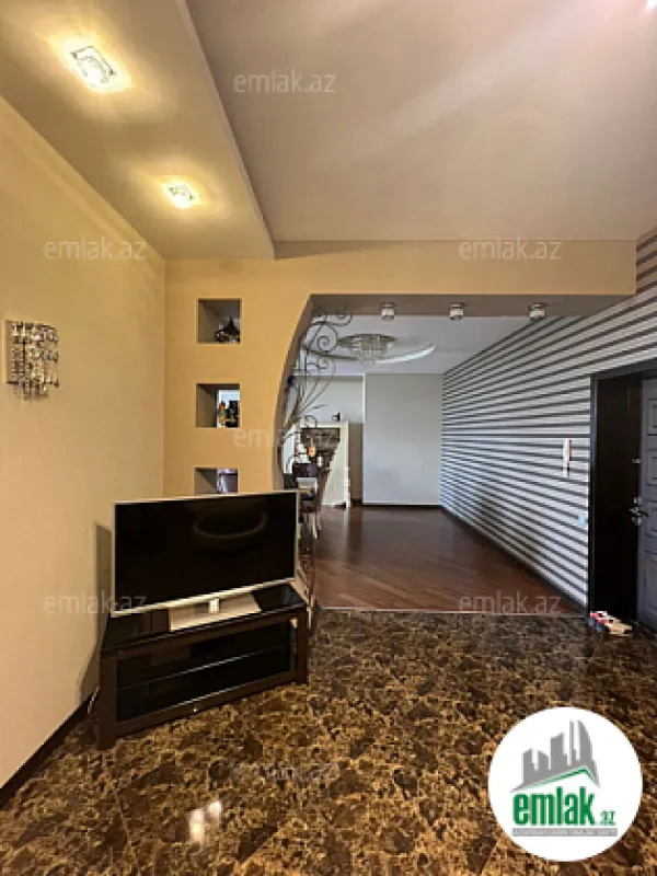 Satılır 3 otaqlı yeni tikili 170 m²