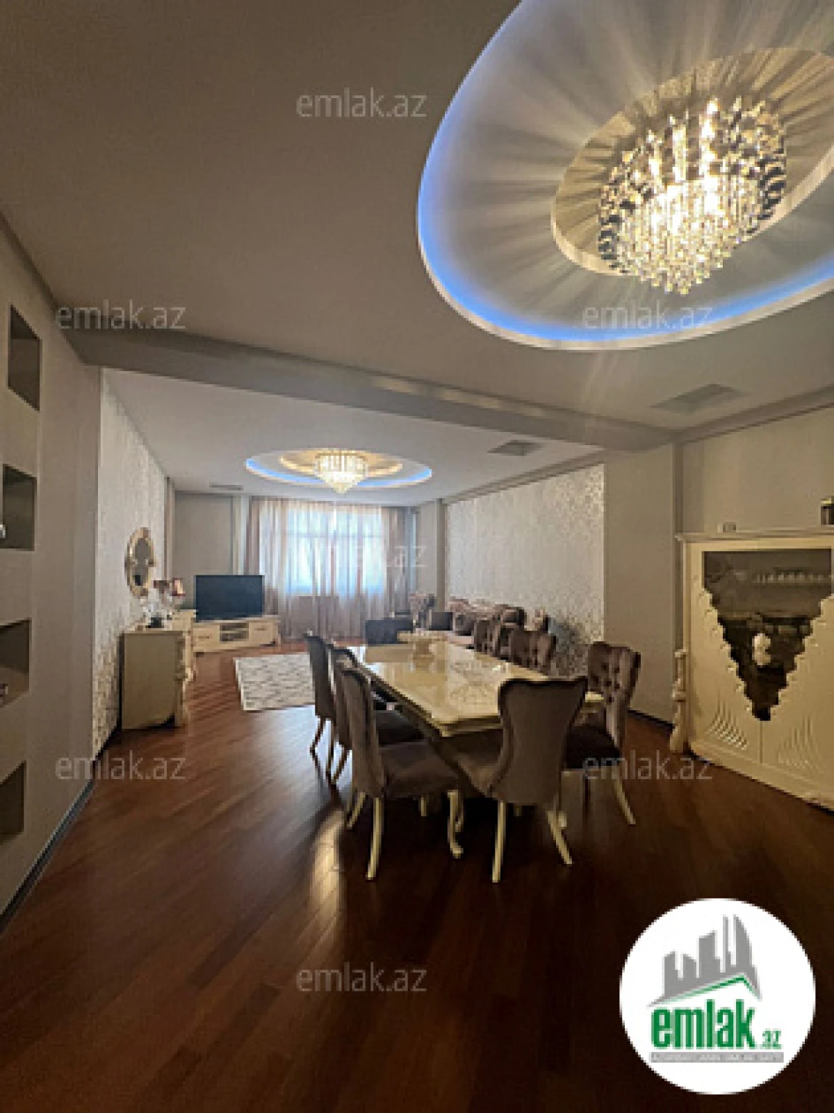 Satılır 3 otaqlı yeni tikili 170 m²