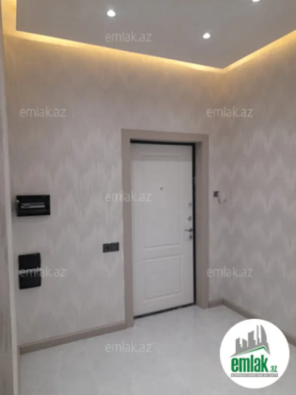 Satılır 3 otaqlı yeni tikili 125 m²