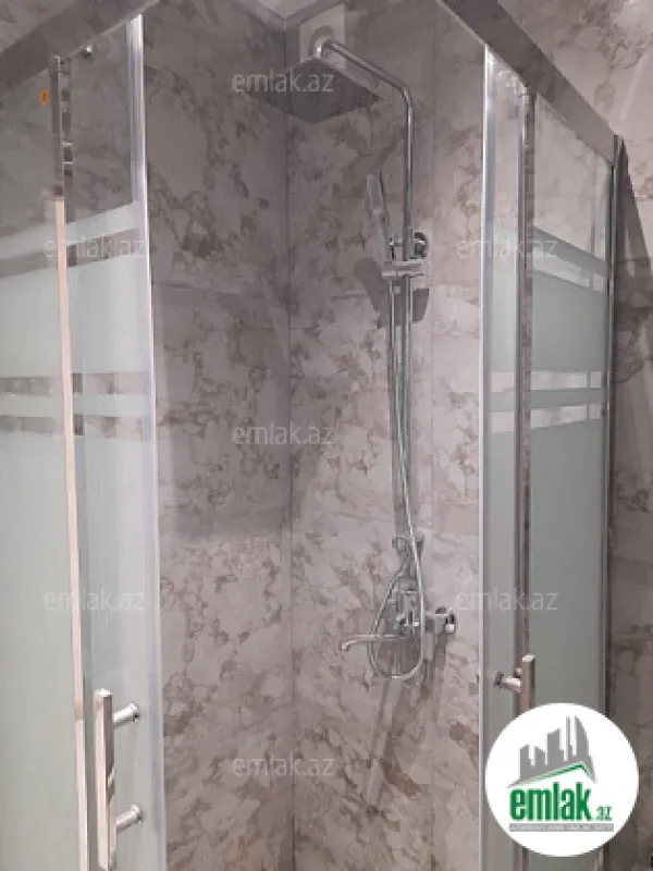 Satılır 3 otaqlı yeni tikili 125 m²